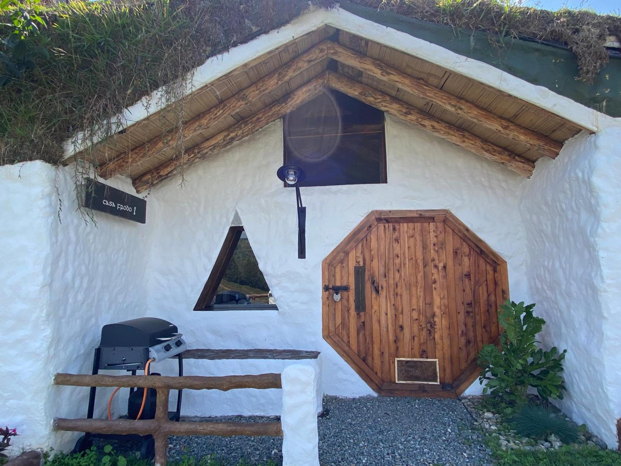 Hobbit Hotel Ecolodge- Guatape Exterior photo